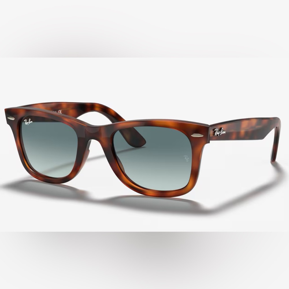 Ray-Ban Wayfarer Tortoise Sunglasses